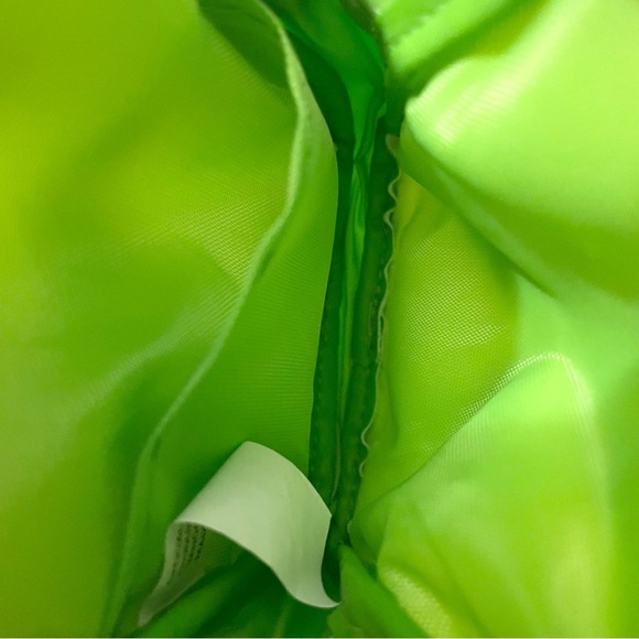 Vancouver 2010 Olympic Mascot Pouch Bag - Picture 15 of 16